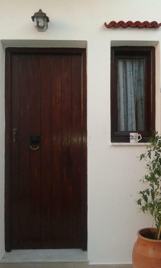 Αmmos rooms Palaiochora Exterior foto